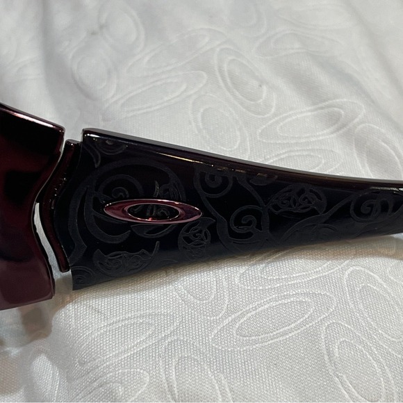 Oakley Breathless Wrap Sunglasses Antique Plum 05-944 130 - Picture 4 of 9